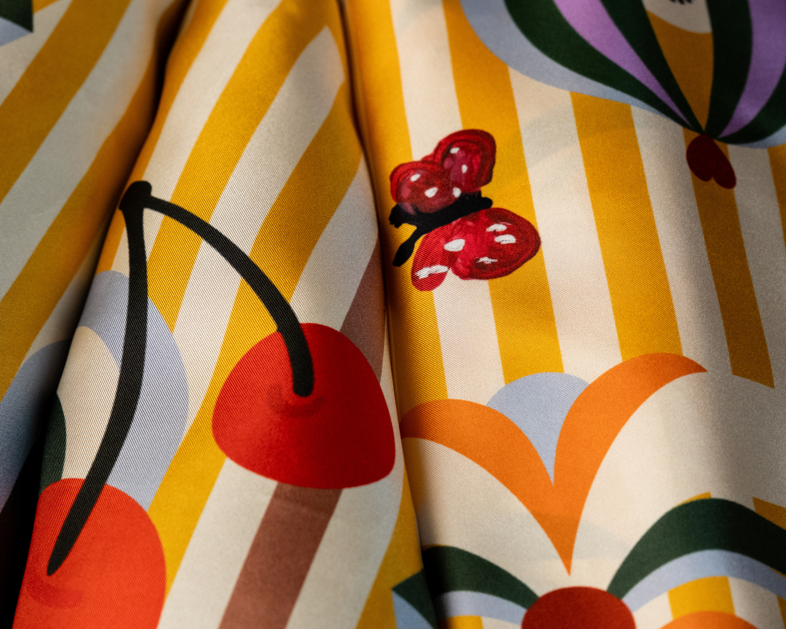 Lucky Stripes / İpek / 100x100 cm
